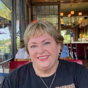 Meet your Posher, Myrna